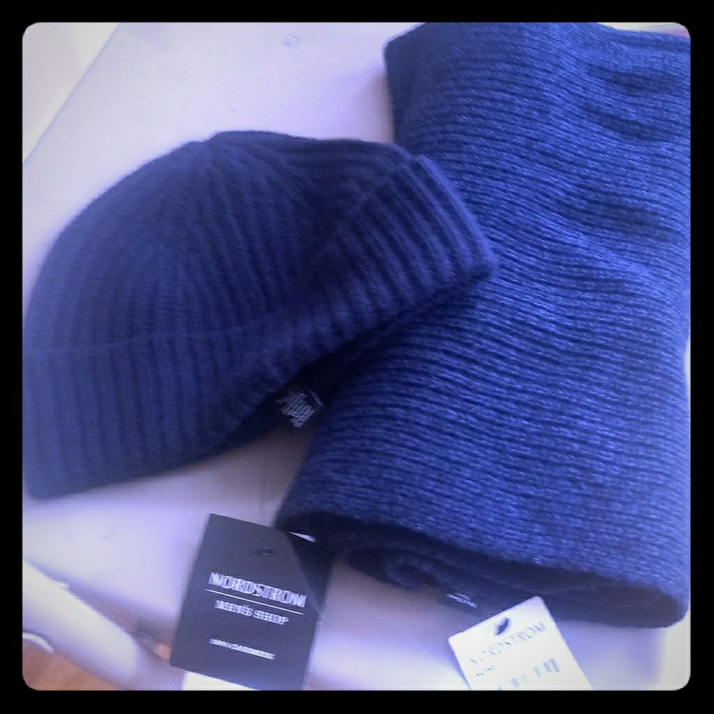 Winter 100 percent Cashmere Skull Cap an Scare